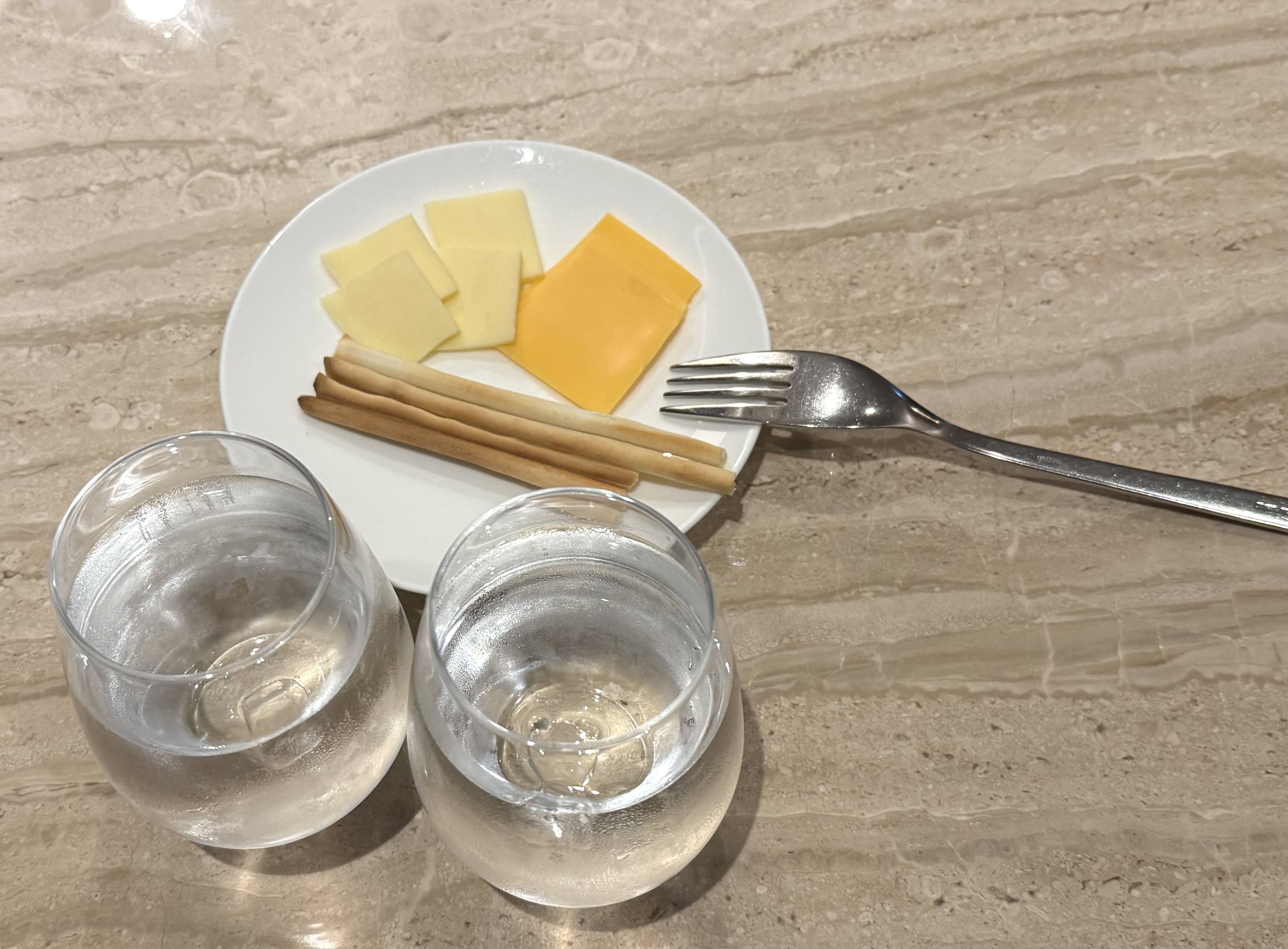 club lounge snacks