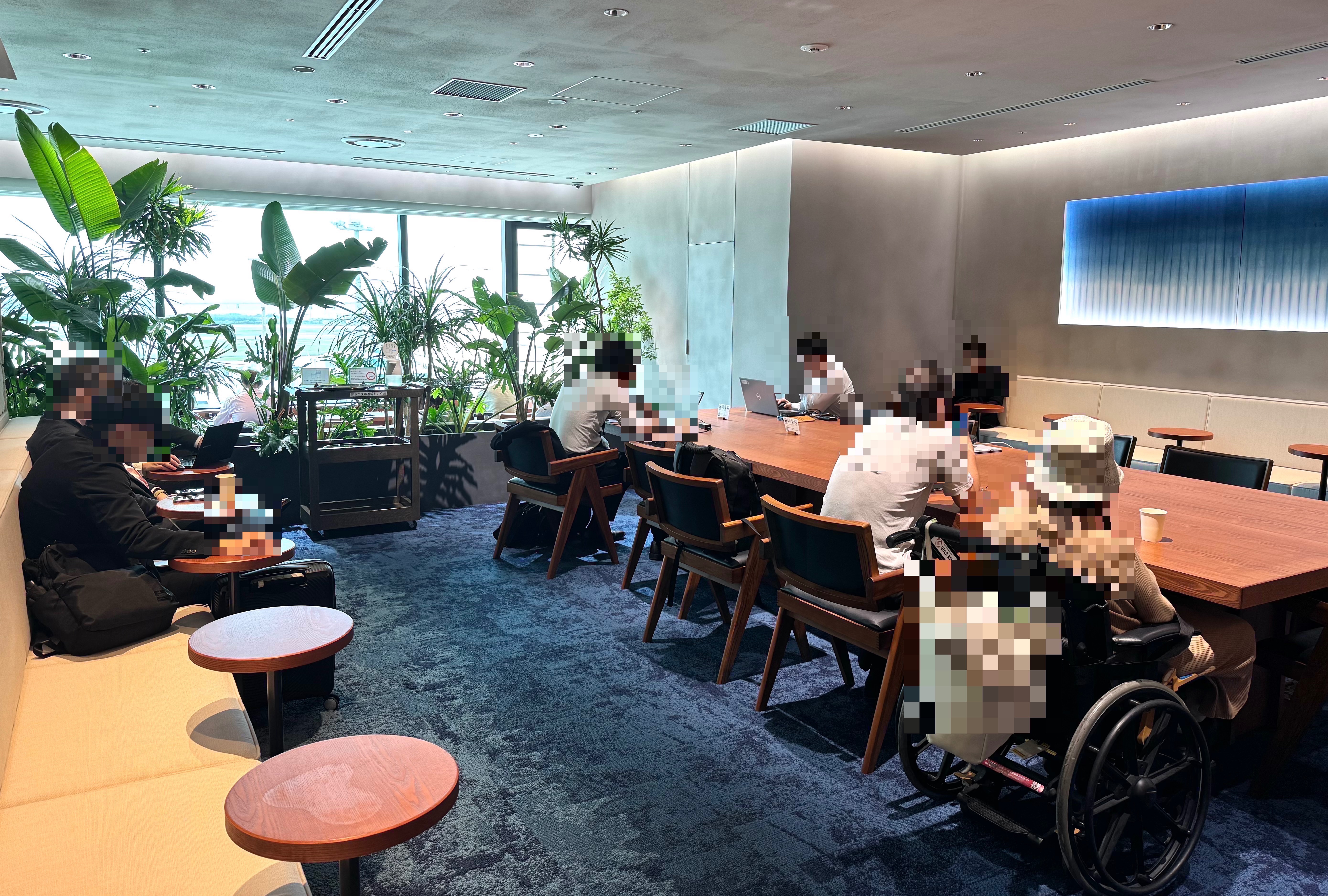 seat of the lounge 2
